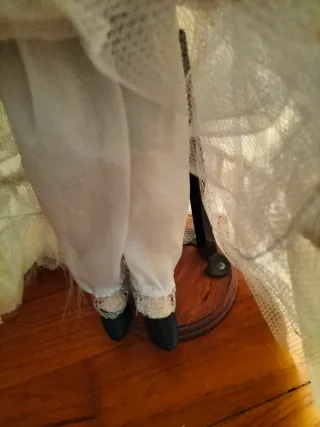 Bambola di porcellana vintage