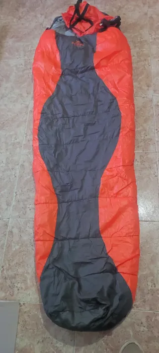 Saco de dormir Boomerang naranja y gris