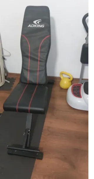 Pesas ajustables y banco reclinable