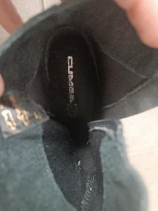 Botines negros de tacón