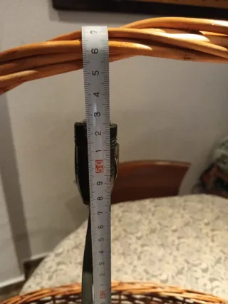 Cesta de mimbre con asa