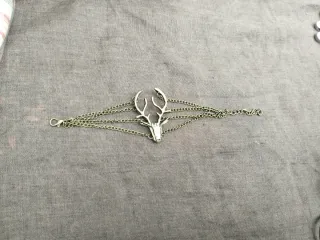 Pulsera latón con cabeza de ciervo