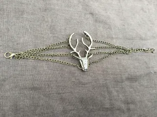 Pulsera latón con cabeza de ciervo