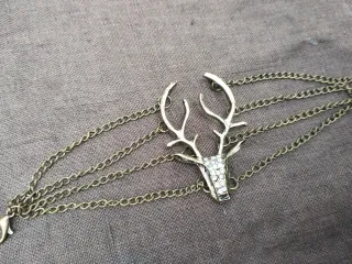 Pulsera latón con cabeza de ciervo