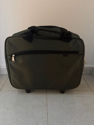Maletines AzzierTrolley con ruedas.