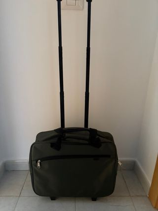 Maletines AzzierTrolley con ruedas.