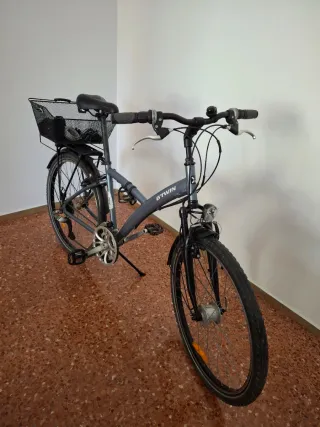 Bicicleta Trekking/Urbana BTWIN