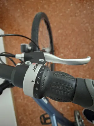 Bicicleta Trekking/Urbana BTWIN