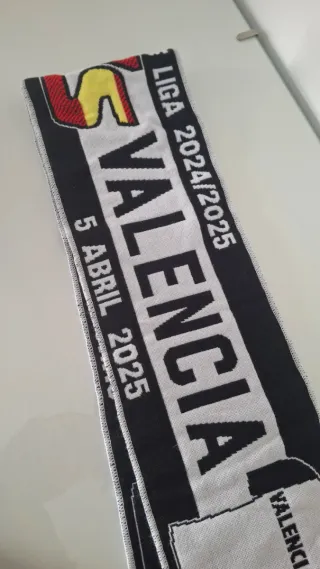 Bufanda Real Madrid vs Valencia 2024/2025