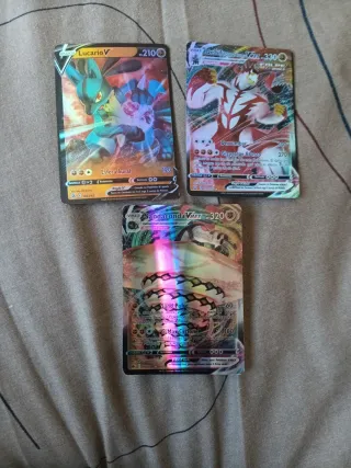 Lote Cartas Pokémon V Lucario, Urshifu, Sandaconda