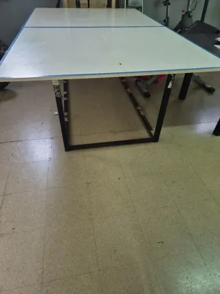 Mesa de trabajo grande