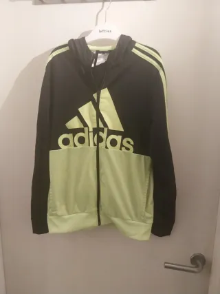 Chaqueta Adidas talla 13-14 an̈os