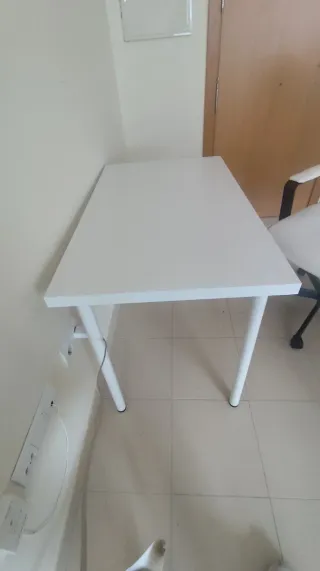 Mesa Comedor Madera y Acero Negra
