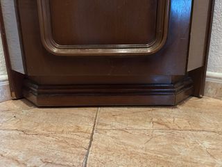 Recibidor de madera marrón