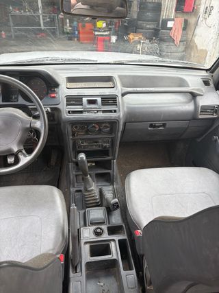 Mitsubishi Montero 2000