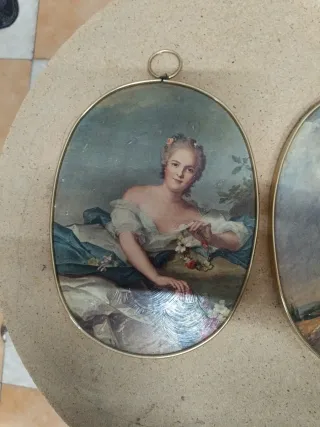 Pareja Cuadros Ovalados Damas Antiguas