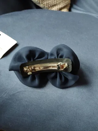 Pasador dos flores gasa negro