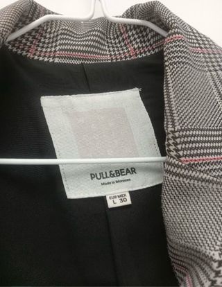 Blazer cuadros Pull&Bear gris y rojo