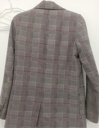 Blazer cuadros Pull&Bear gris y rojo