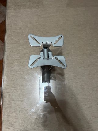 Soporte TV Metálico Ajustable