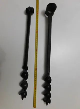 Ocho barrenas antiguas