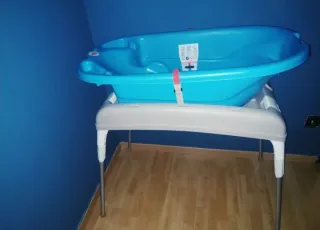 Bañera OkBaby + soporte incluido para bebe / niño