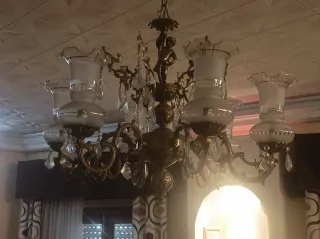 Lámpara de bronce y cristal