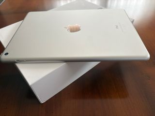 iPad 6th Gen Wi-Fi Blanco