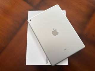 iPad 6th Gen Wi-Fi Blanco
