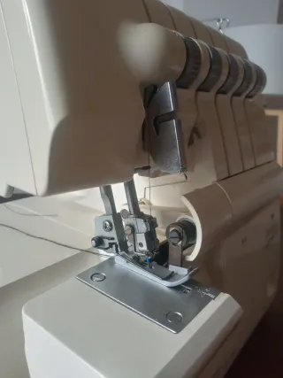 NEGOCIABLES! Overlock Singer 5 hilos