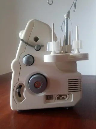 NEGOCIABLES! Overlock Singer 5 hilos