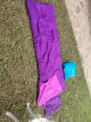 Saco de dormir morado y rosa