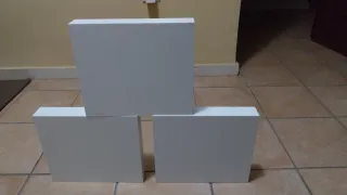 Estanterías LACK de Ikea (3 unidades).