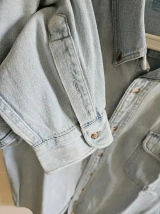 Camisa vaquera azul claro unisex T aproximada M