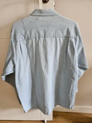 Camisa vaquera azul claro unisex T aproximada M