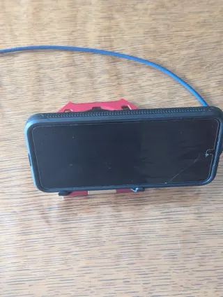 Soporte móvil carga inalámbrica Iron Man