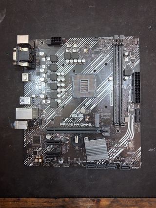 Lotto di 12 schede madri Intel per ricambi