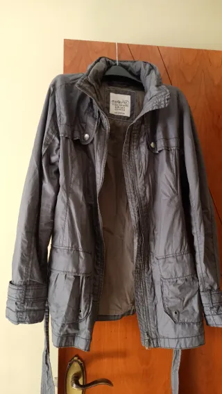 Chubasquero corto Esprit gris