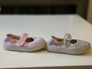 2 pares alpargatas niña Cienta rosa y beige