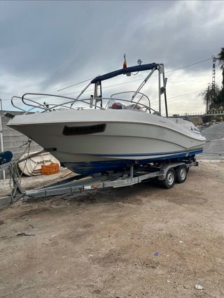 Barcos ha motor Commander 635 Open Mercury 150