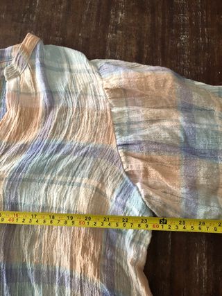 Blusa Auka lino pastel mangas abullonadas