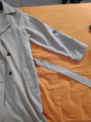 Gabardina larga Stradivarius beige mujer