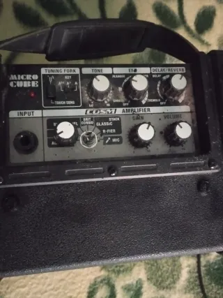 Amplificador Roland Micro Cube