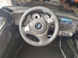 Coche eléctrico BMW para niños