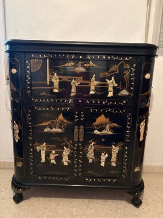 Vinoteca Antigua China con Biombo