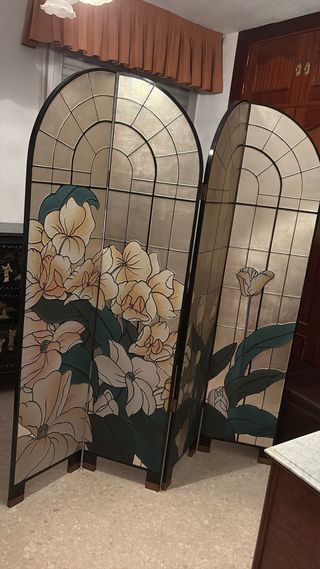 Vinoteca Antigua China con Biombo
