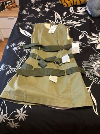 Vestido Zara caqui con cinturón