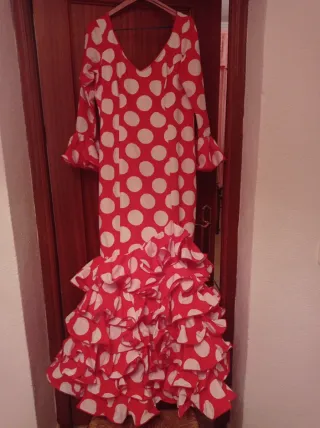 Traje de flamenca lunares. Está en perfecto estado