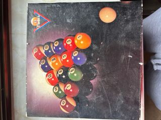 16 Bolas de Billar Pequeñas, en su caja.