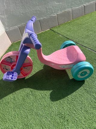 Triciclo Disney Princess Rosa y Morado